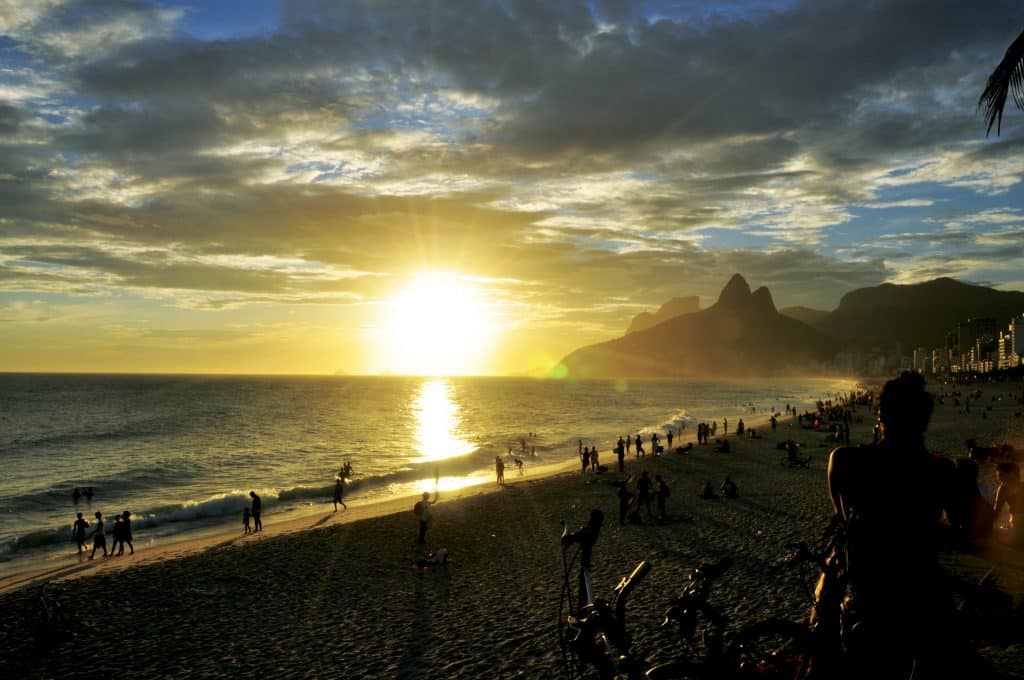 7084581107 eae62aa4a4 4k 10 Lugares para assistir ao pôr do sol no Rio de Janeiro