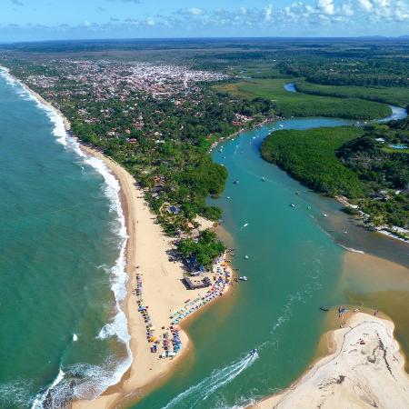 Praias de rio em Caraíva situadas no litoral Sul da Bahia