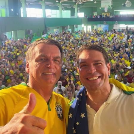 O ex-presidente Jair Bolsonaro e o pré-candidato a prefeitura do Rio, Alexandre Ramagem