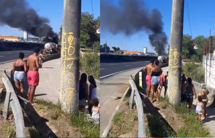 Caminhão pegando fogo