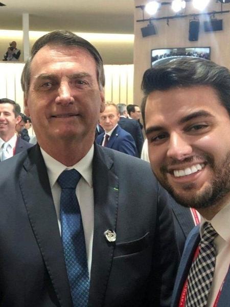 Bolsonaro e seu ex-assessor Filipe Martins, preso pela PF em fevereiro deste ano